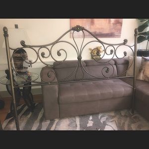 King Bed Headboard & Footboard & Railings